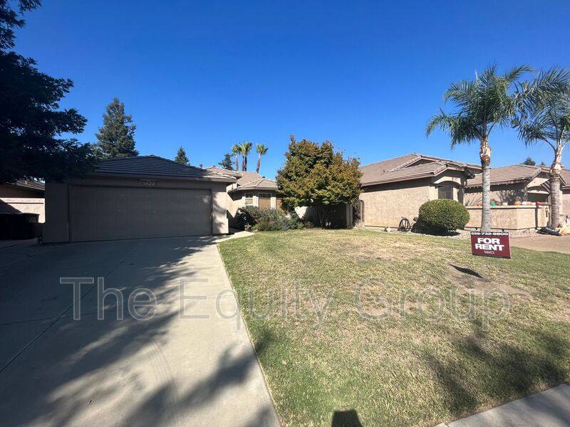 House for rent at 1422 E Mesa Court, Visalia, CA 93292
