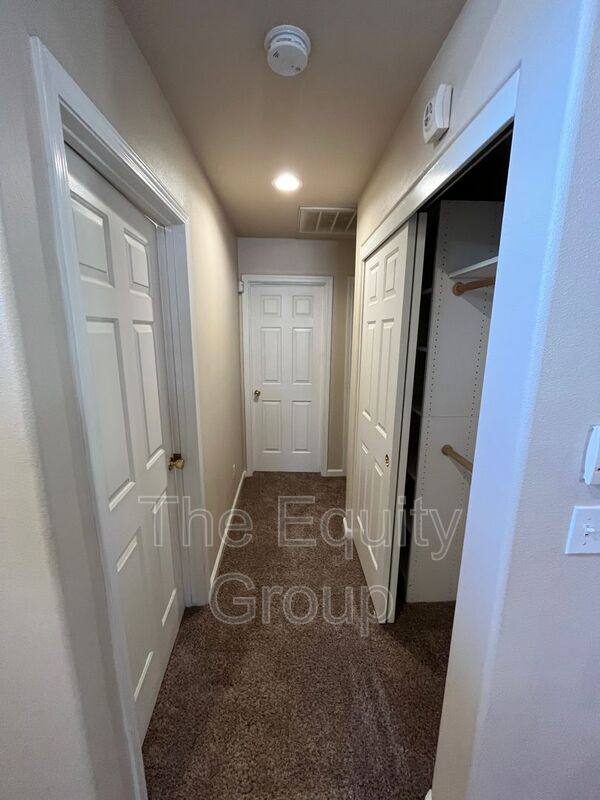 House for rent at 1422 E Mesa Court, Visalia, CA 93292