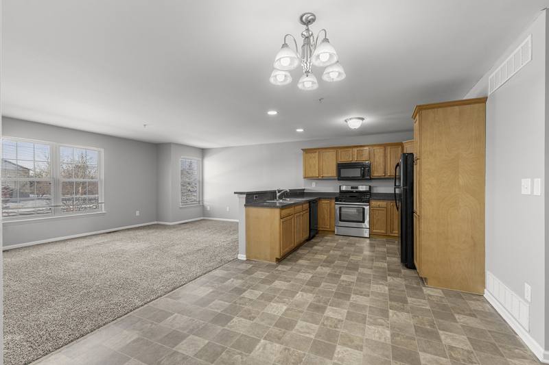 Condo for rent at 13165 Turnberry, Southgate, MI 48195