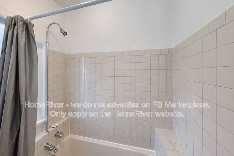 Apartment for rent at 522 Division St, Monessen, PA 15062