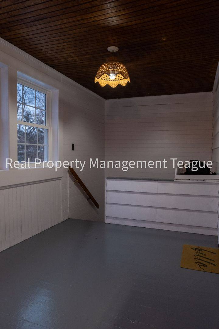 Apartment for rent at 64 Highland, New York, NY 10261
