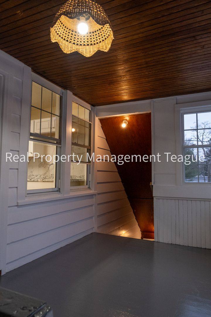 Apartment for rent at 64 Highland, New York, NY 10261