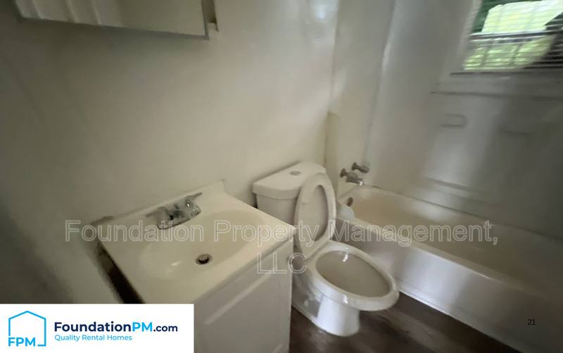 House for rent at 1277 Airways Blvd #2, Memphis, TN 38114