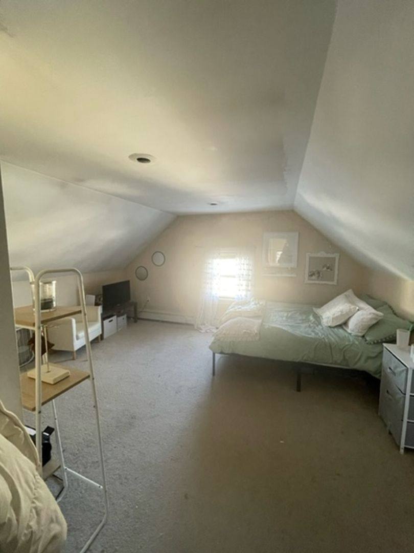 Apartment for rent at 624 Smith St, Providence, RI 02908