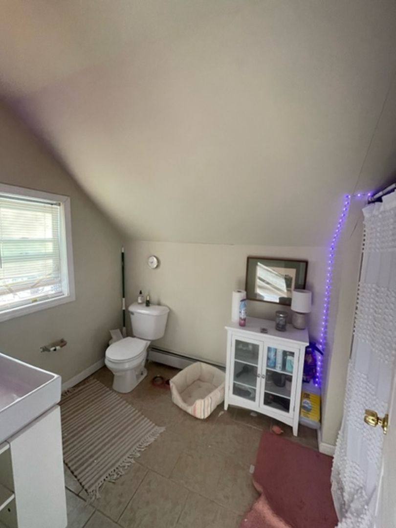 Apartment for rent at 624 Smith St, Providence, RI 02908
