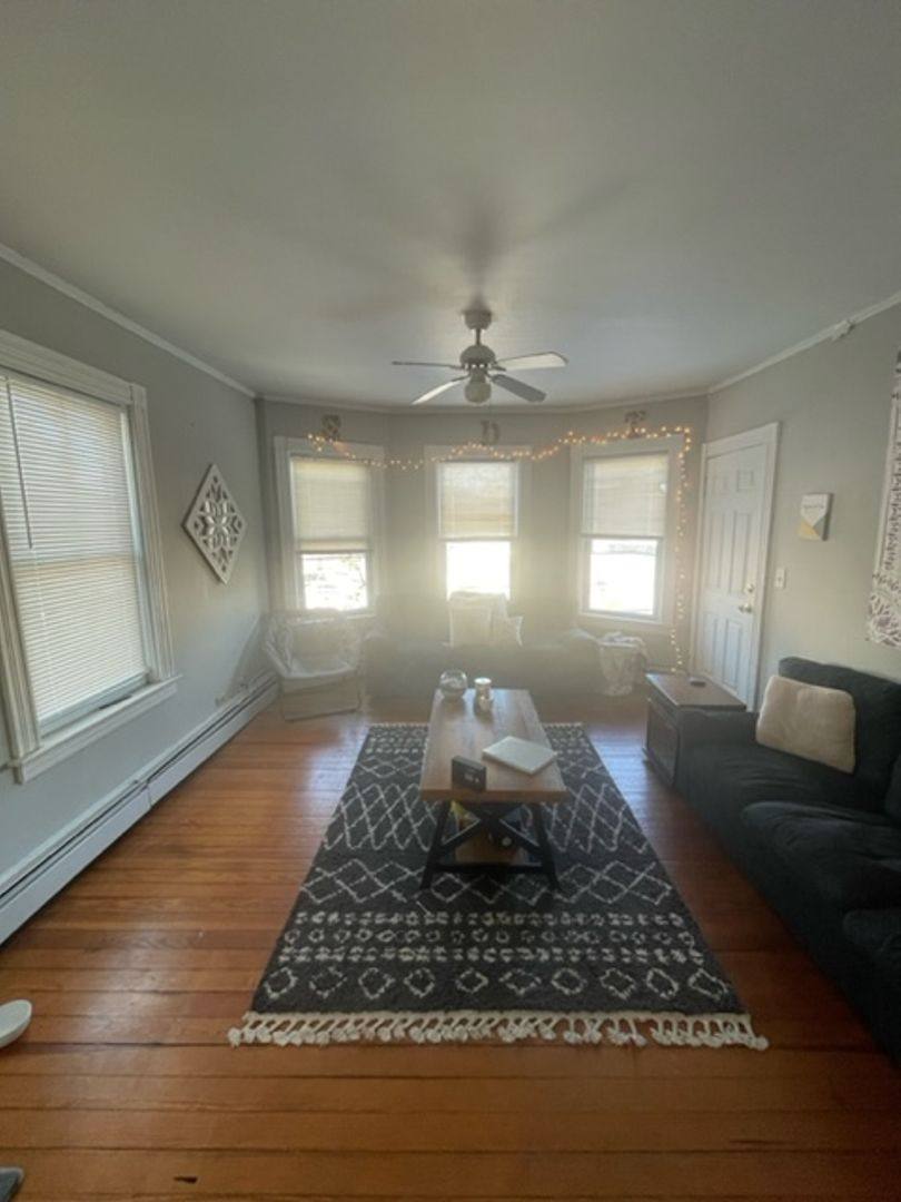 Apartment for rent at 624 Smith St, Providence, RI 02908