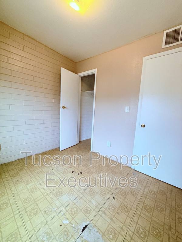 Apartment for rent at 2411 S 6th Ave #8, Tucson, AZ 85713