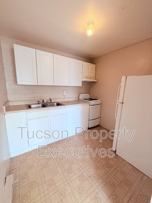 Apartment for rent at 2411 S 6th Ave #8, Tucson, AZ 85713