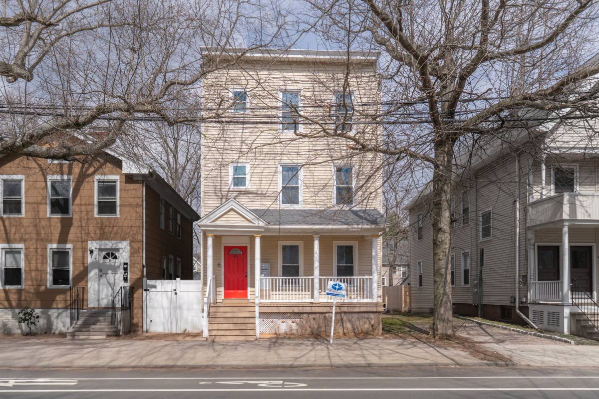 Apartment for rent at 69 Edwards St, New Haven, CT 06511