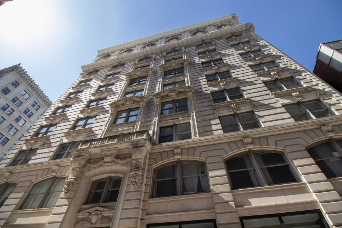 Apartment for rent at 11 Clinton St, Newark, NJ 07102