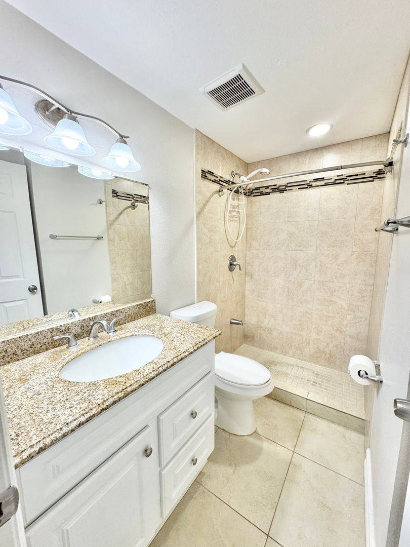Condo for rent at 5389 Treetops Dr, Naples, FL 34113