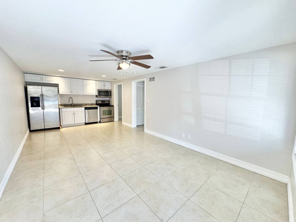 Condo for rent at 5389 Treetops Dr, Naples, FL 34113