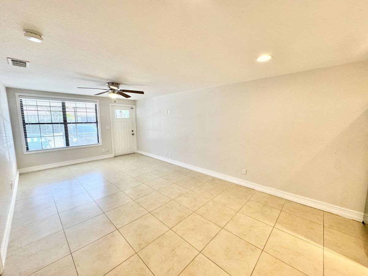 Condo for rent at 5389 Treetops Dr, Naples, FL 34113