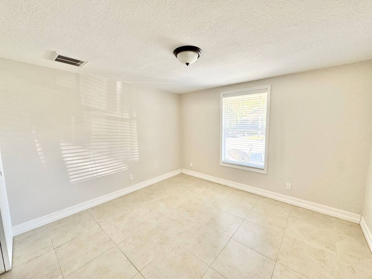 Condo for rent at 5389 Treetops Dr, Naples, FL 34113