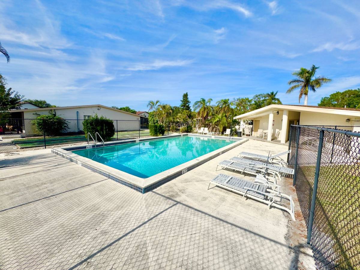 Condo for rent at 5389 Treetops Dr, Naples, FL 34113