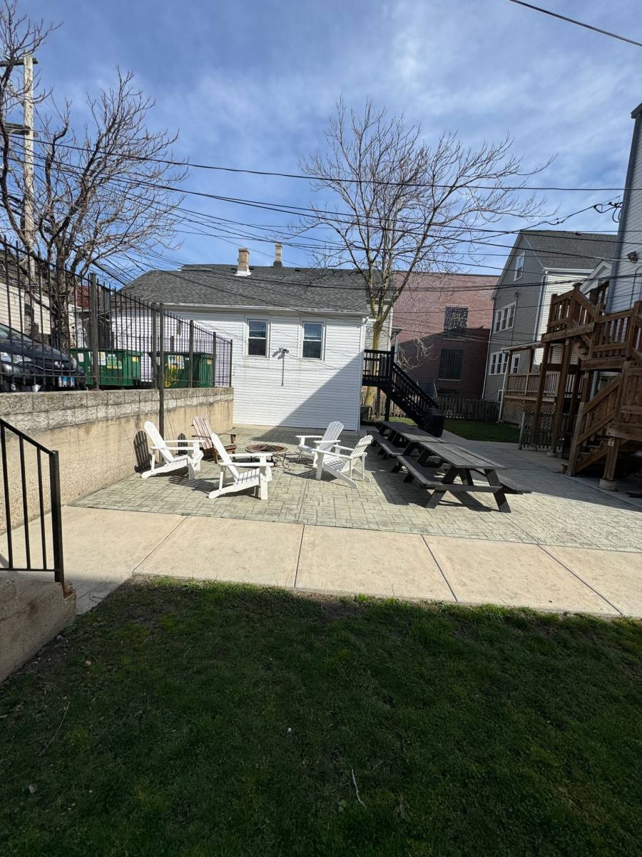 Apartment for rent at 2642 N Marshfield Ave, Chicago, IL 60614