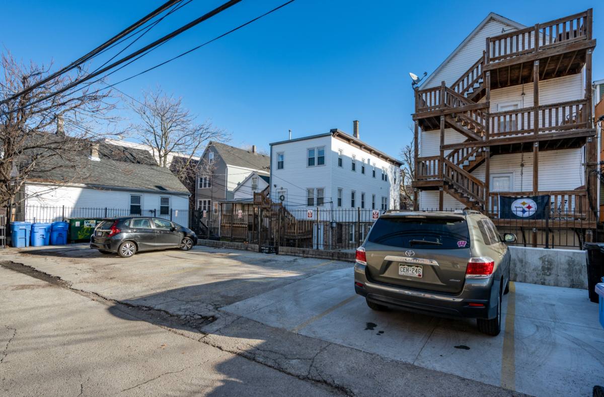 Apartment for rent at 2642 N Marshfield Ave, Chicago, IL 60614