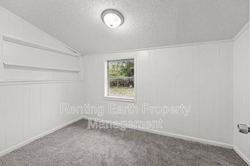 House for rent at 2113 Rambow Ave SW, Birmingham, AL 35211