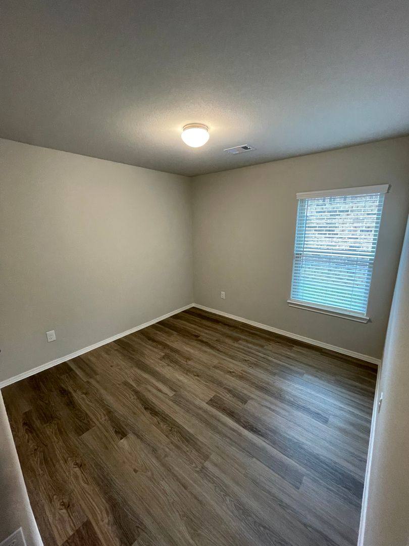 House for rent at 727 Long Cedar Dr, Conroe, TX 77301