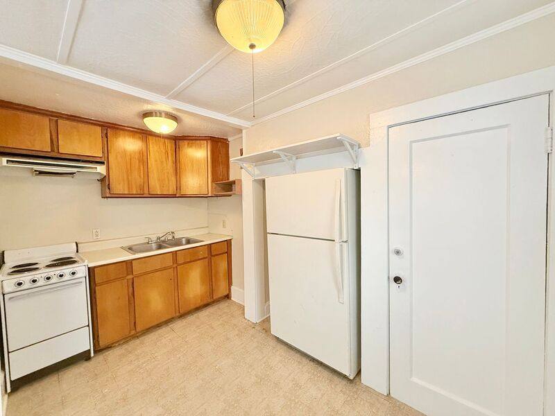 Apartment for rent at 1720 E La Rua St #B Gle, Pensacola, FL 32501