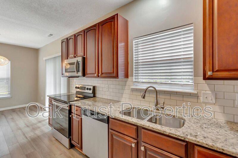 Townhouse for rent at 117 Lynches River Dr, Summerville, SC 29485