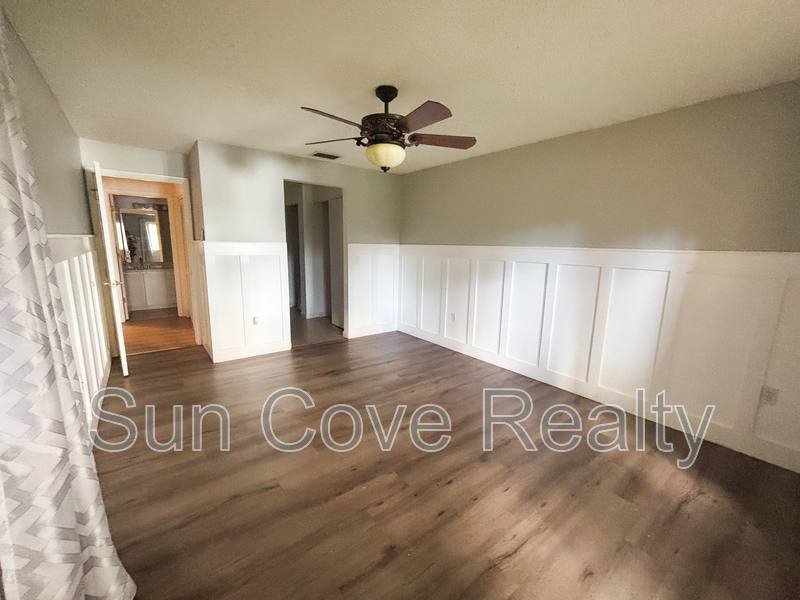 Townhouse for rent at 4518 Ascot Circle S, Sarasota, FL 34235