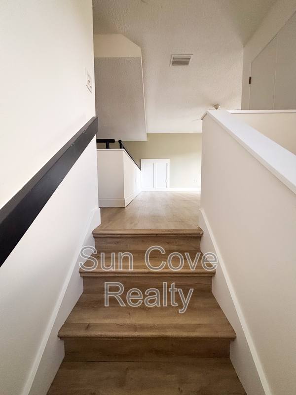 Townhouse for rent at 4518 Ascot Circle S, Sarasota, FL 34235