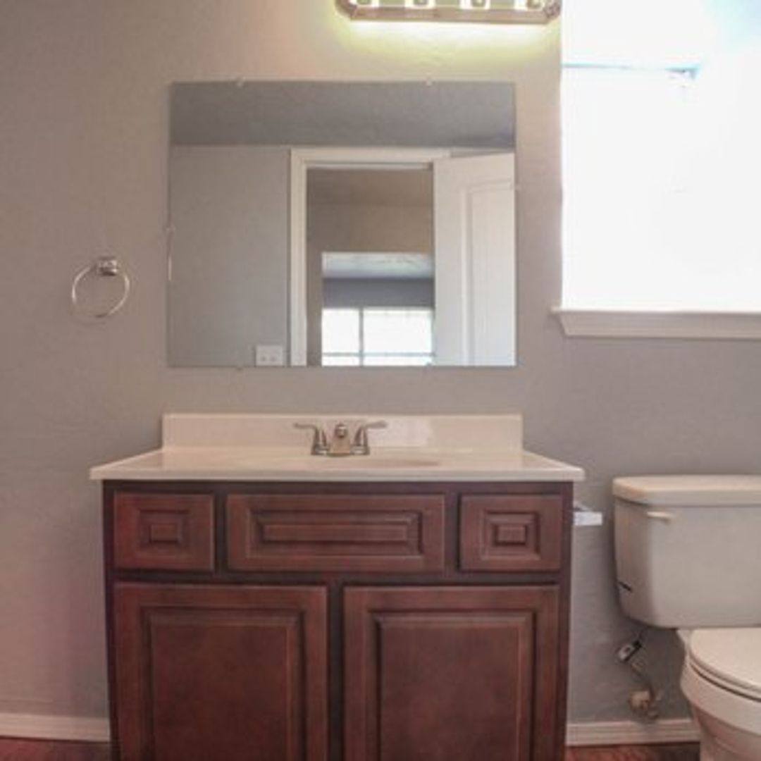 Apartment for rent at 616 SW 59th St, Oklahoma City, OK 73109