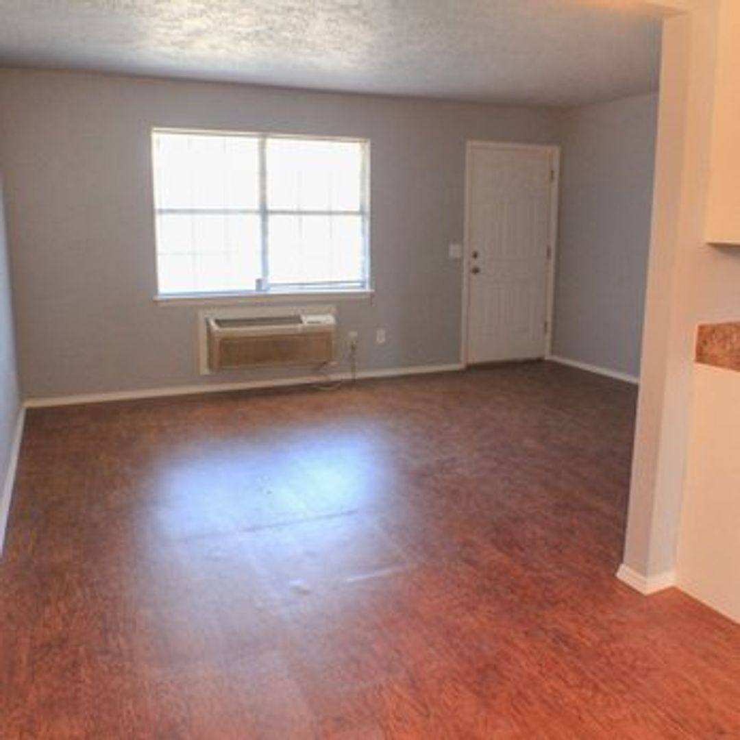 Apartment for rent at 616 SW 59th St, Oklahoma City, OK 73109
