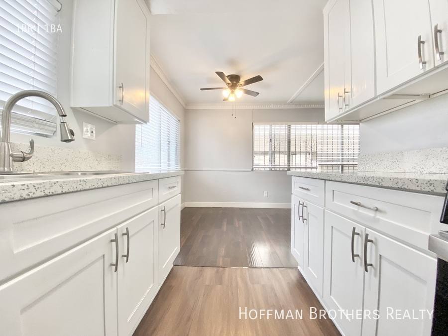 Apartment for rent at 5722 La Mirada Ave #3, Los Angeles, CA 90038