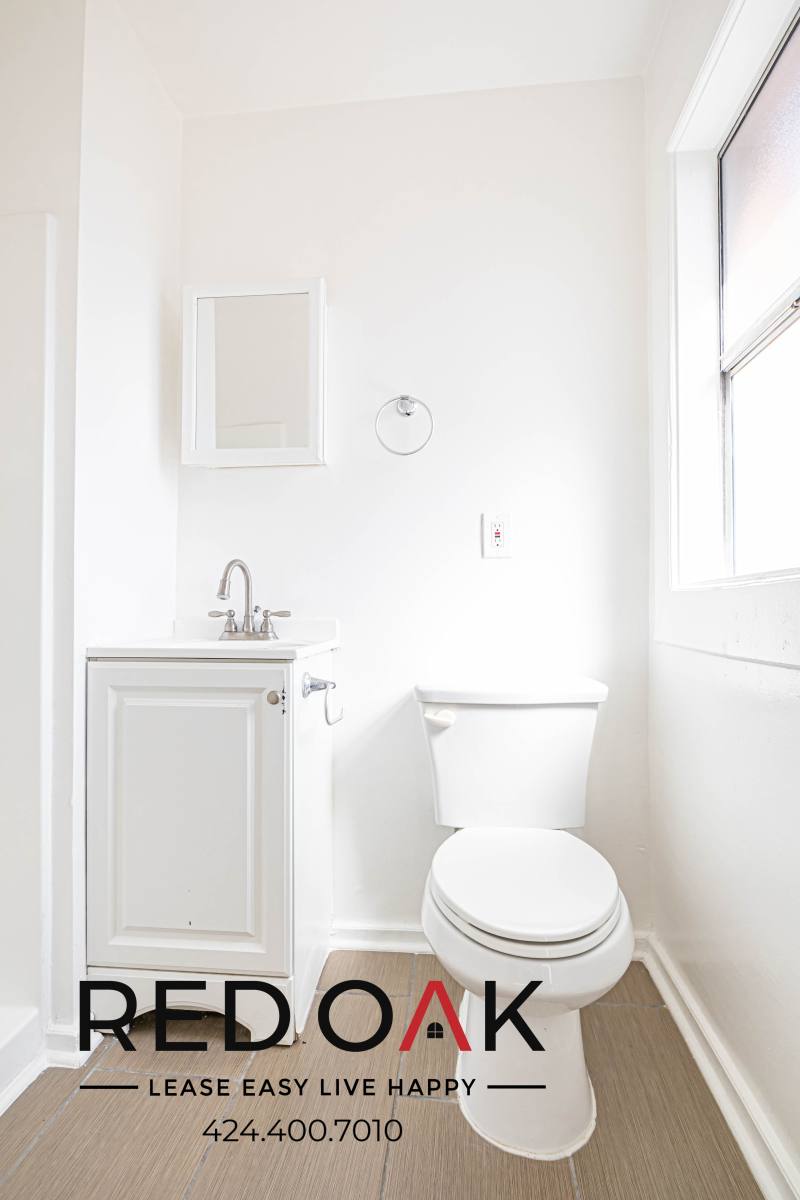 Condo for rent at 744 Beacon Ave #204, Los Angeles, CA 90017