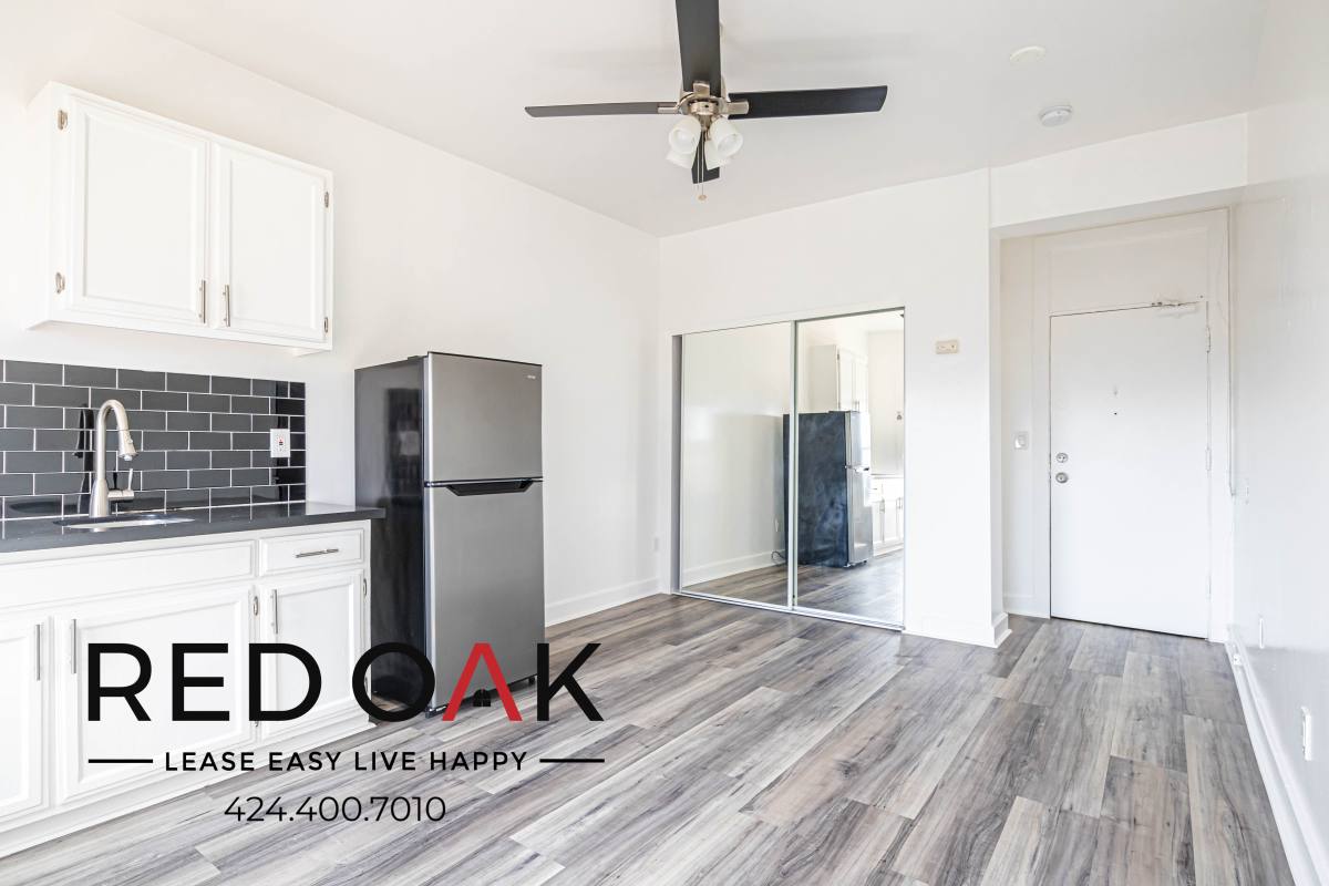 Condo for rent at 744 Beacon Ave #204, Los Angeles, CA 90017