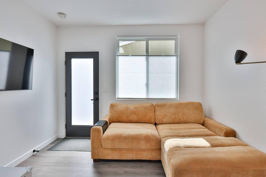 Apartment for rent at 3407 N Mountain View Dr #A, San Diego, CA 92116