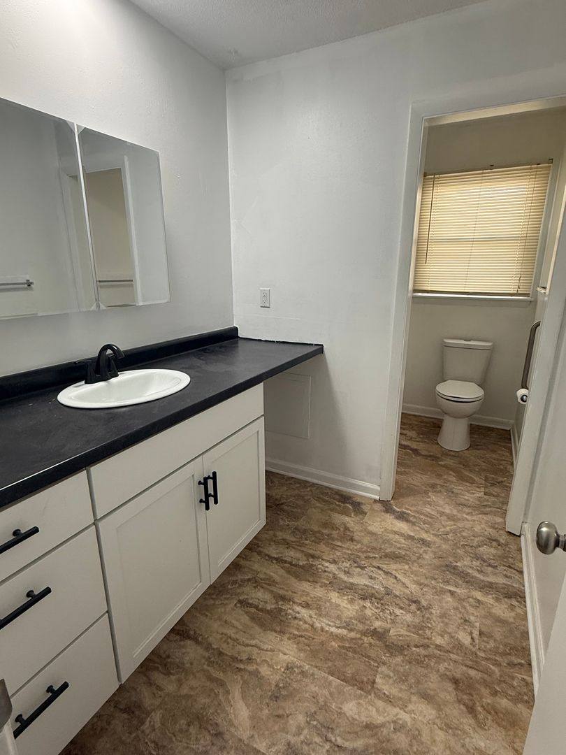 Townhouse for rent at 101-103 N Redwood Lane, Muncie, IN 47304