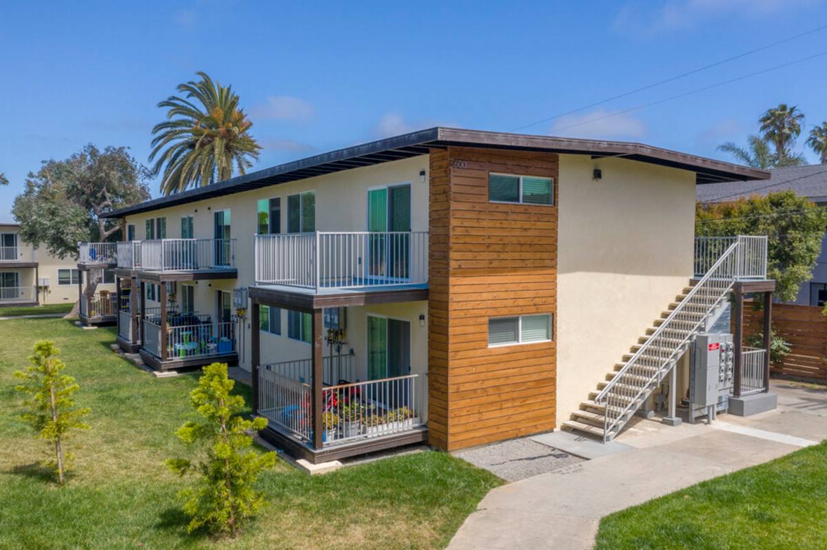 Apartment for rent at 415 Grant St, Oceanside, CA 92054