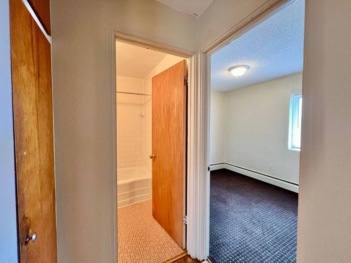 Apartment for rent at 109 16th St NE, Rochester, MN 55906