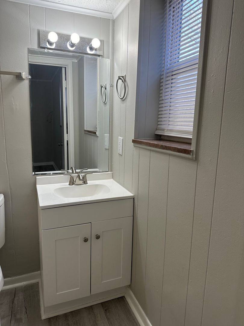 Apartment for rent at 2931 Edgewood Ave, Knoxville, TN 37917