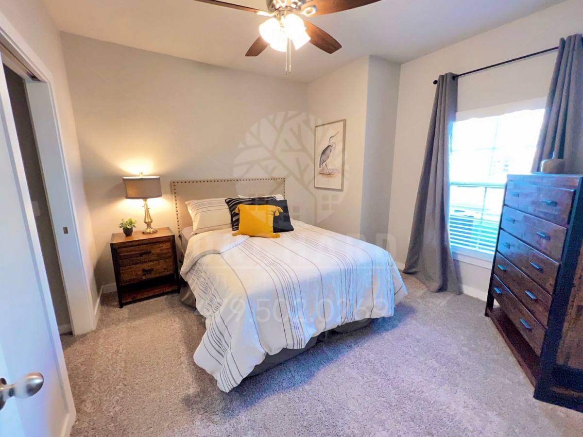 Apartment for rent at 2000 E Brookview Circle, Siloam Springs, AR 72761