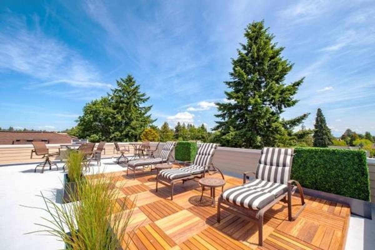 Apartment for rent at 11222 - 11244 Greenwood Ave N, Seattle, WA 98133