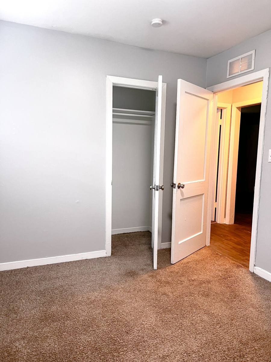 Apartment for rent at Ridgeside Flats, 3301 Pinewood Ave, Chattanooga, TN 37411