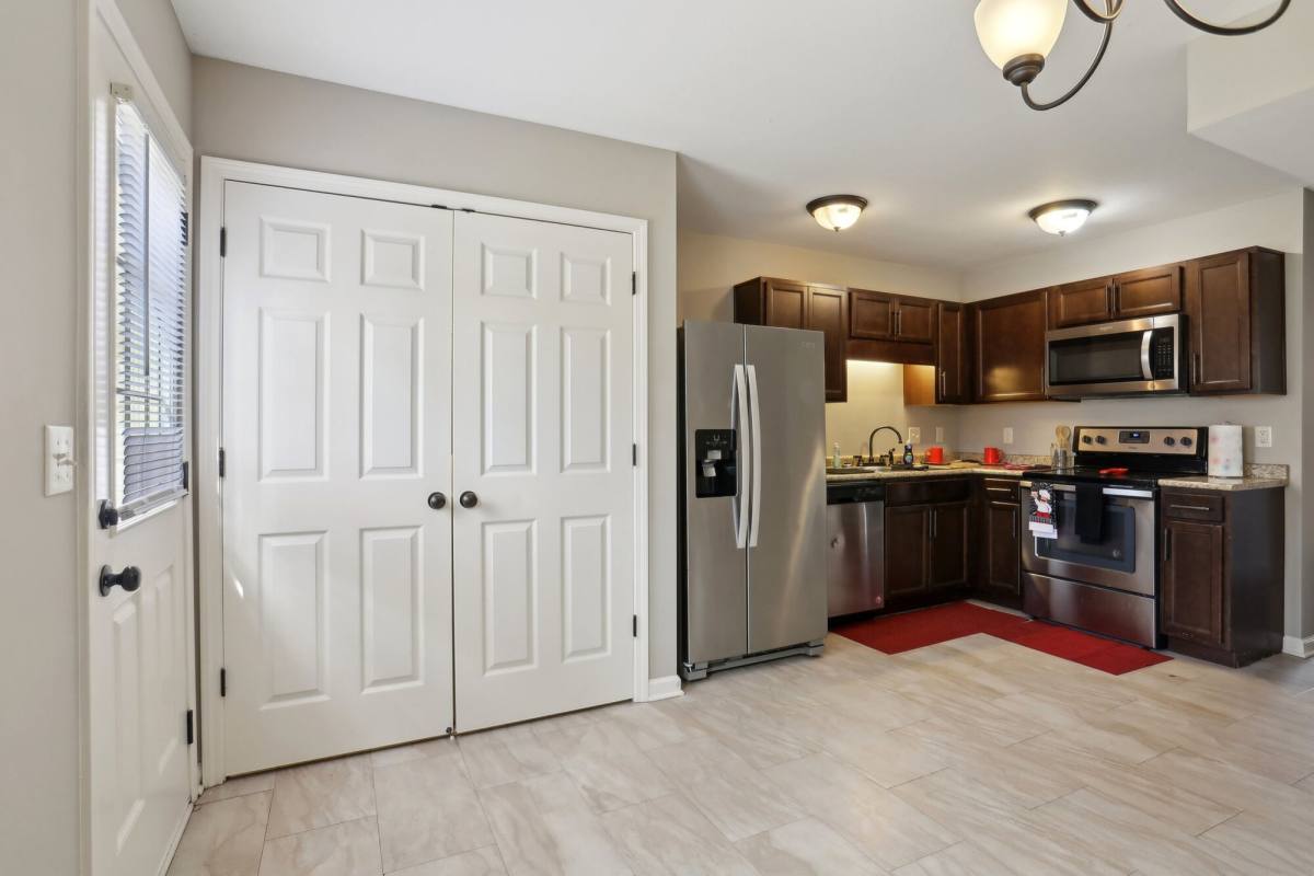 Apartment for rent at Northpark Commons, 430 Ringgold Rd, Clarksville, TN 37042