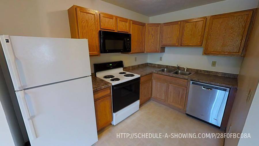 Apartment for rent at 1007 W Ridge St #5, Marquette, MI 49855