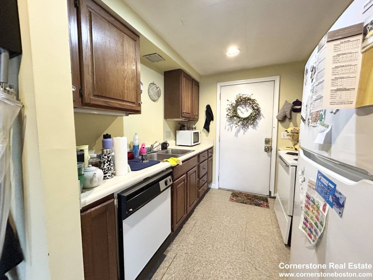 Apartment for rent at 33 Lawn St #2, Roxbury Crossing, MA 02120