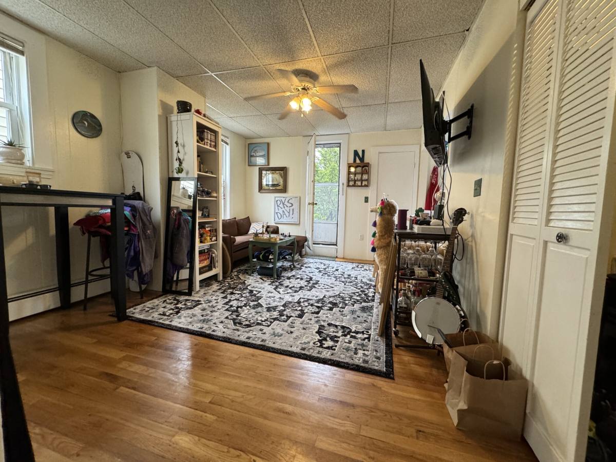 Apartment for rent at 280 Cypress St #3, Brookline, MA 02445