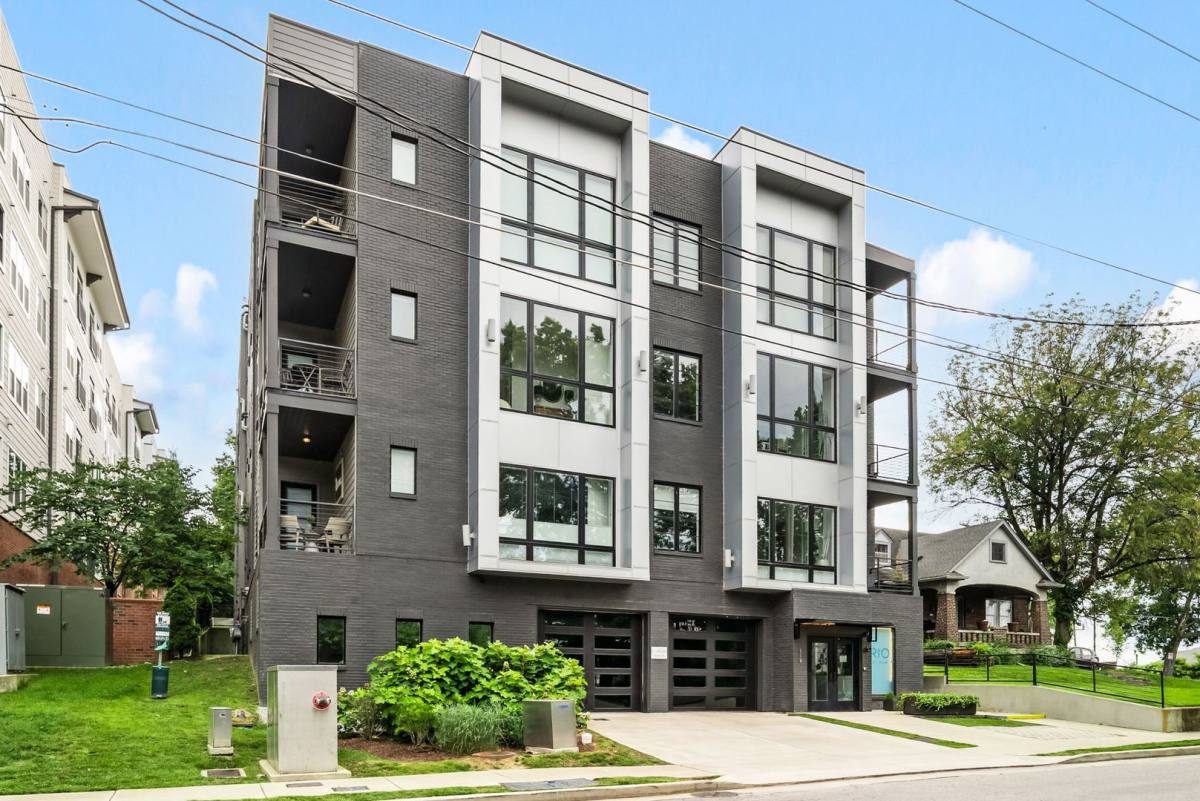 Condo for rent at 119 Acklen Park Dr, Nashville, TN 37203