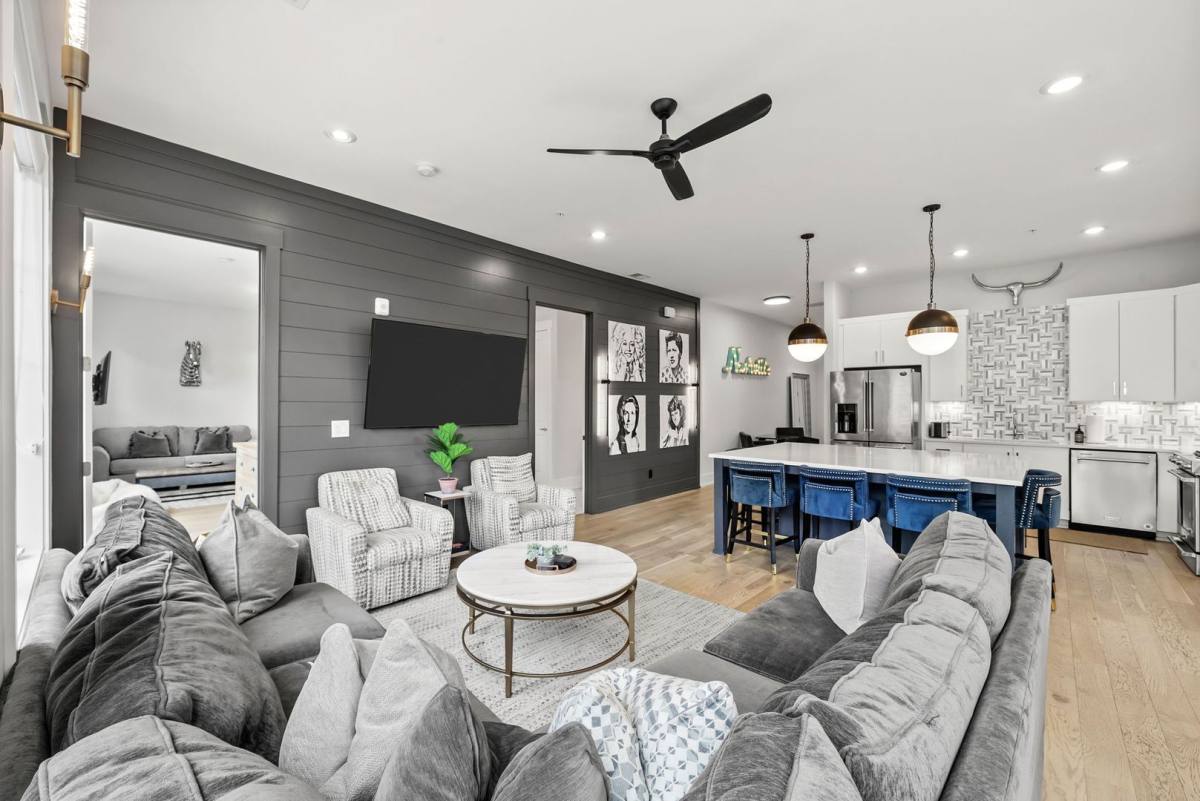 Condo for rent at 119 Acklen Park Dr, Nashville, TN 37203