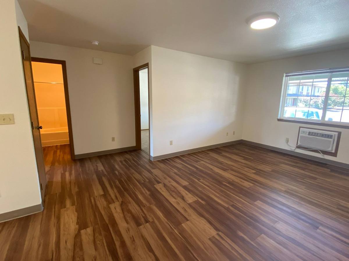 Apartment for rent at 1108 N Alder St, Ellensburg, WA 98926