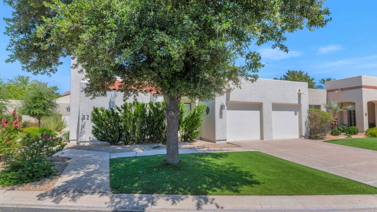 House for rent at 2626 E Arizona Biltmore Circle, Phoenix, AZ 85016
