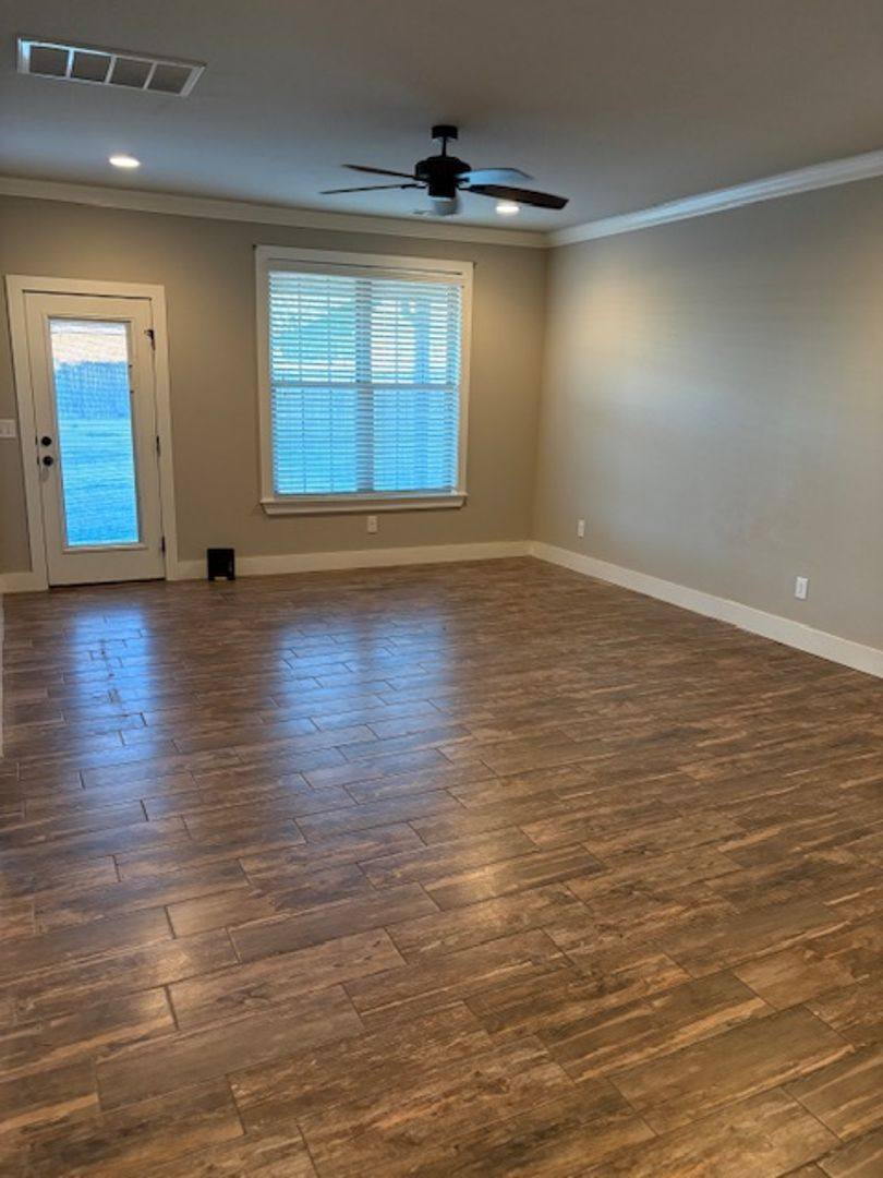 Townhouse for rent at 1801 & 1803 SW Stonegrove Rd, Bentonville, AR 72712