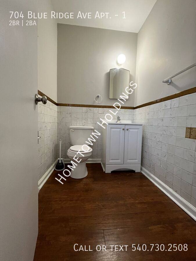 Apartment for rent at 704 Blue Ridge Ave #1, Bedford, VA 24523